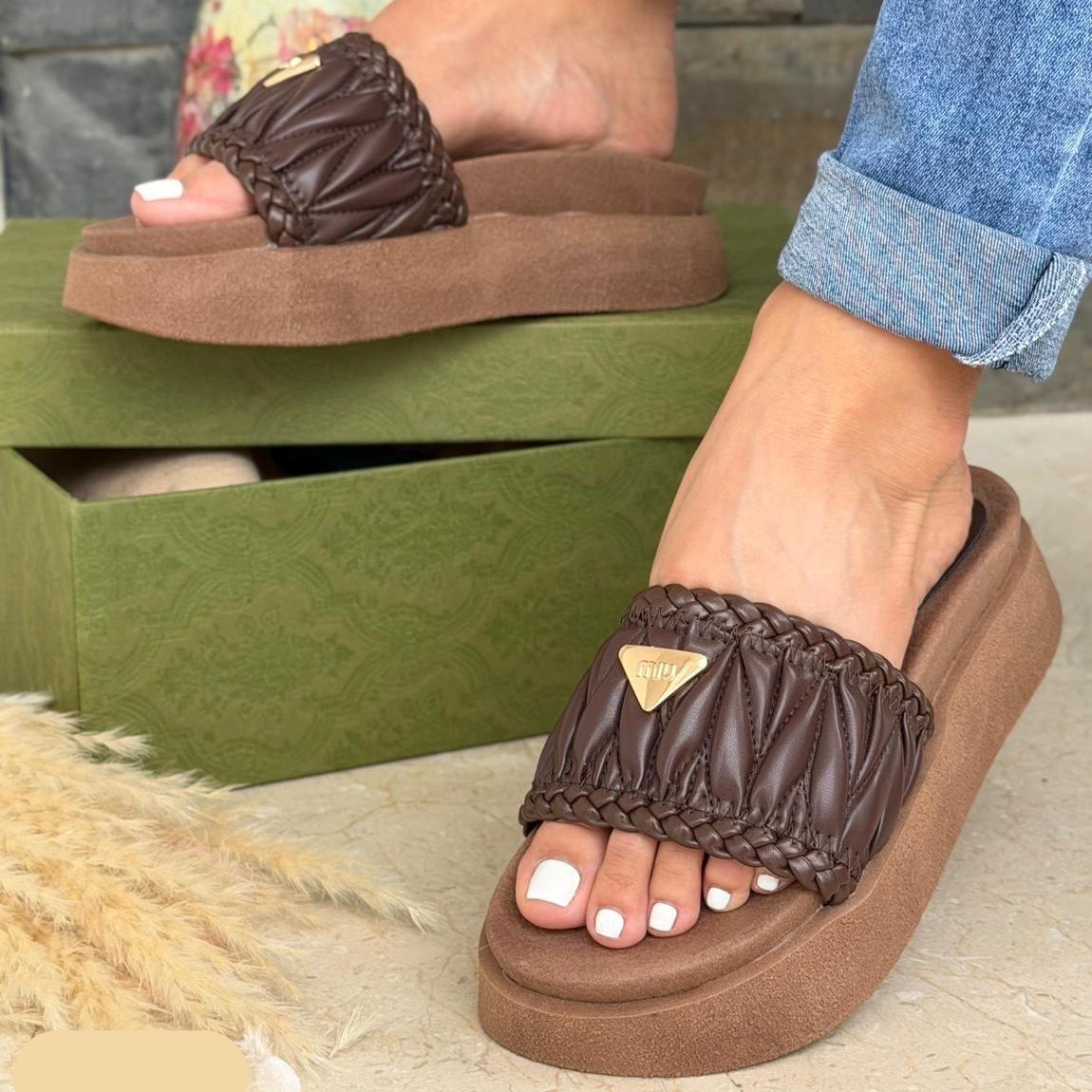 PLATAFORMA ARRUNCHADA MIU