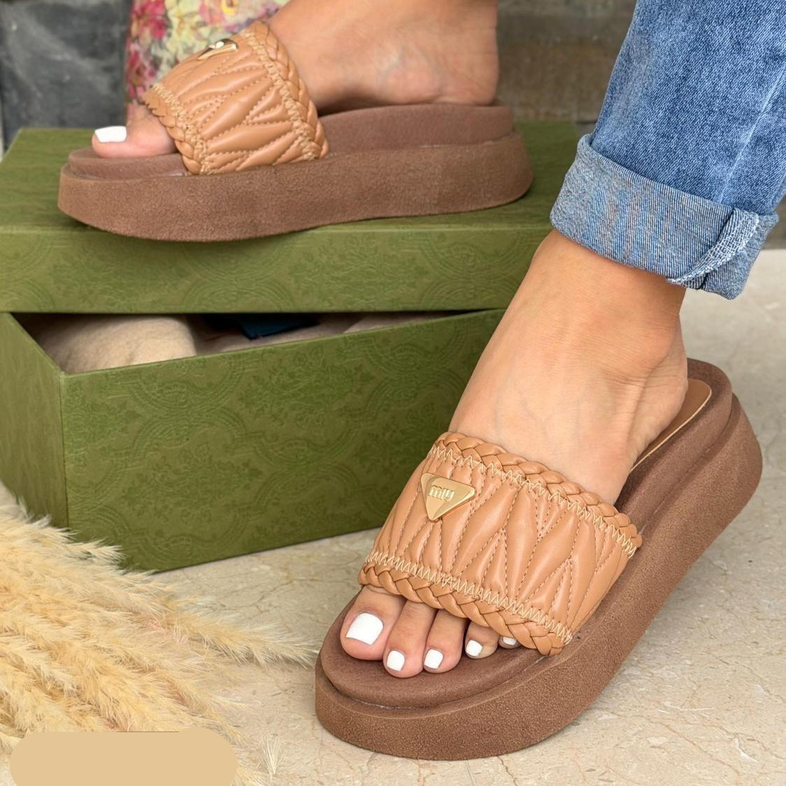 PLATAFORMA ARRUNCHADA MIU