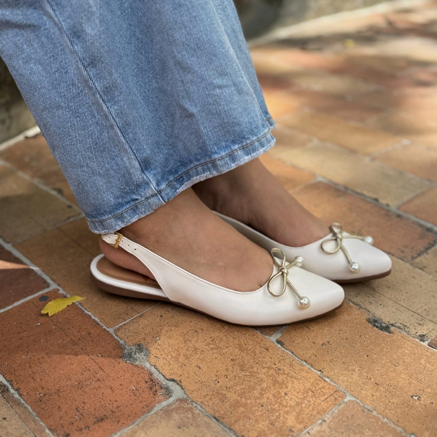 Ref. 597 Flats Mariposa