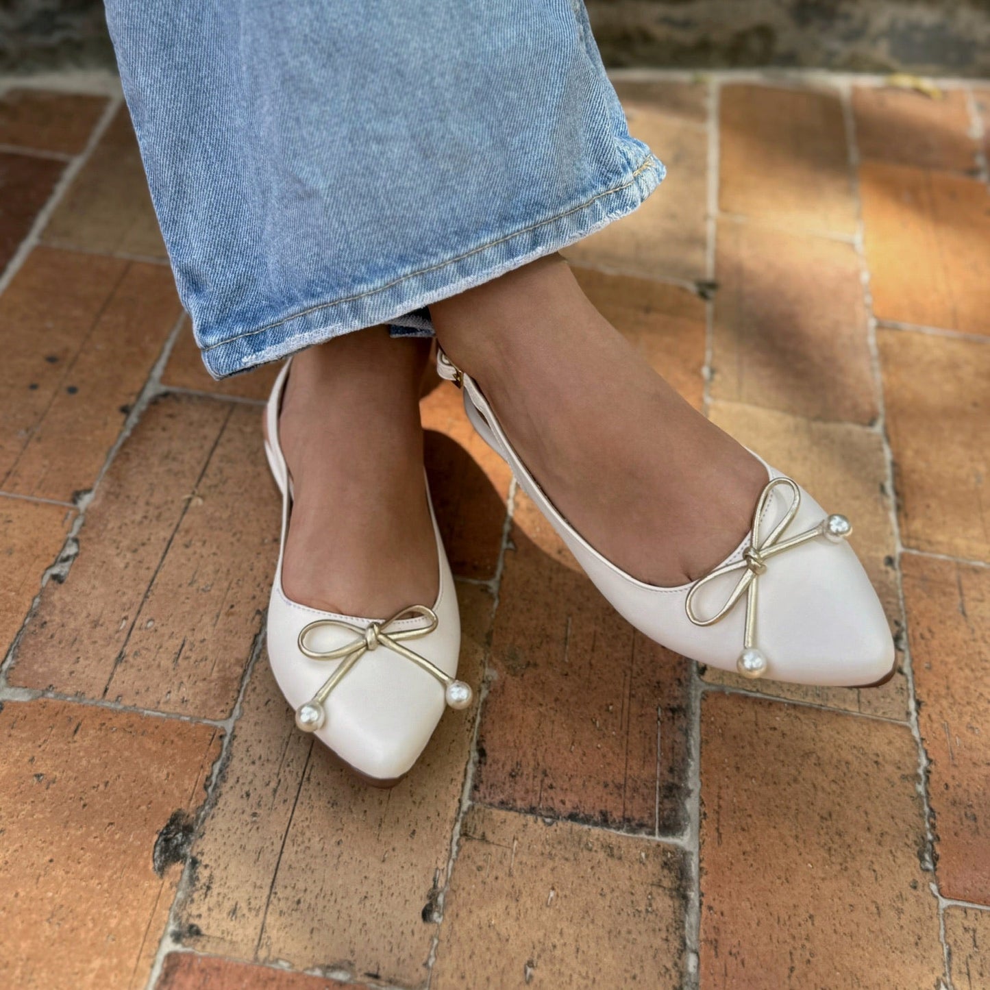 Ref. 597 Flats Mariposa